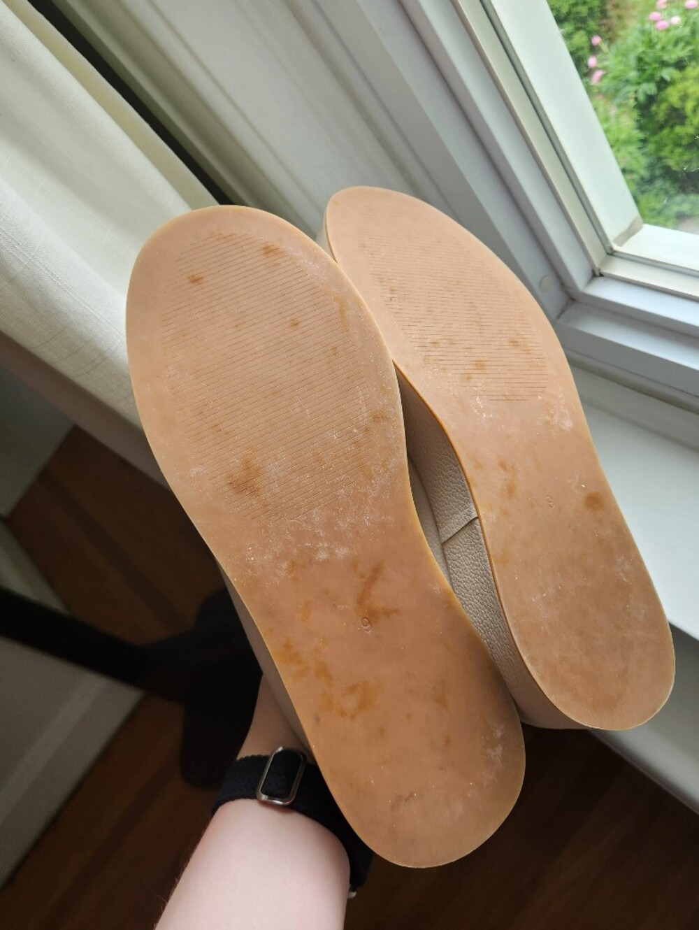 Intentionally Blank Risen Slip On Size 9 - Picture 8 of 11